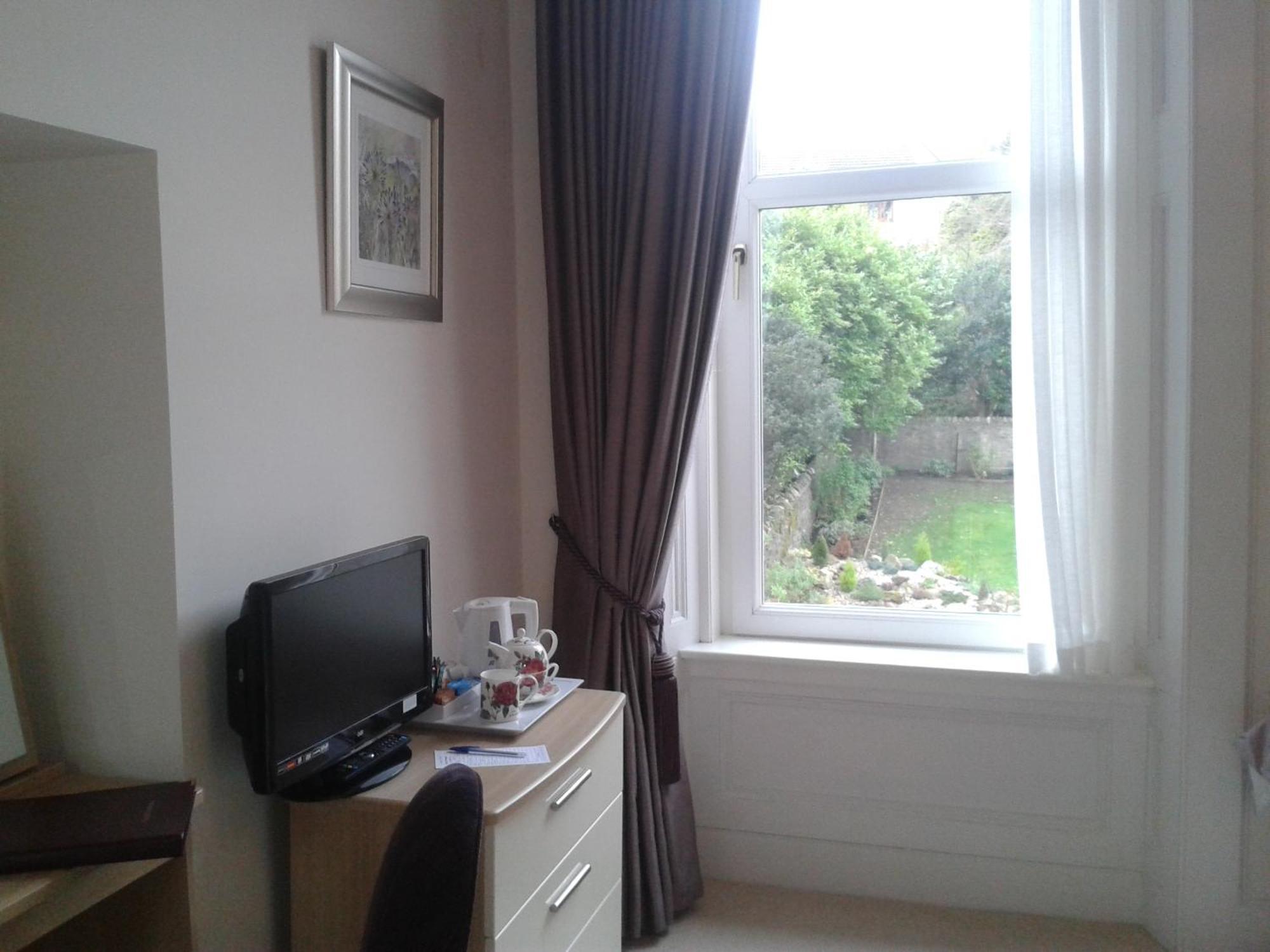 Douglas Park Guest House Kirn 部屋 写真